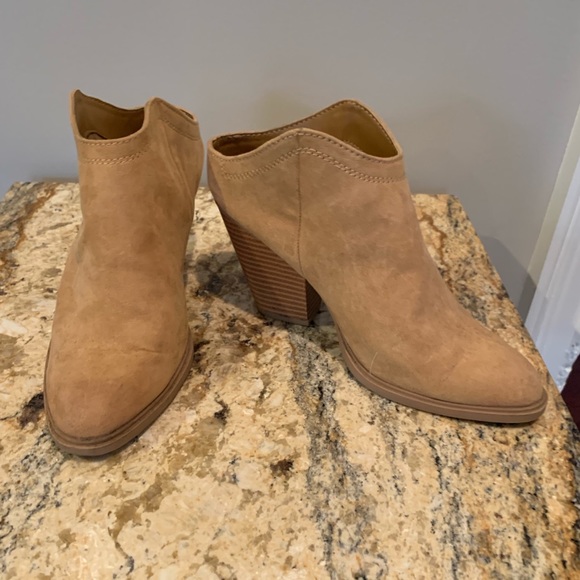 Dolce Vita Suede Booties - Picture 5 of 6